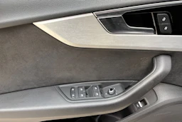 musta Audi A5 2022 kuva 19.