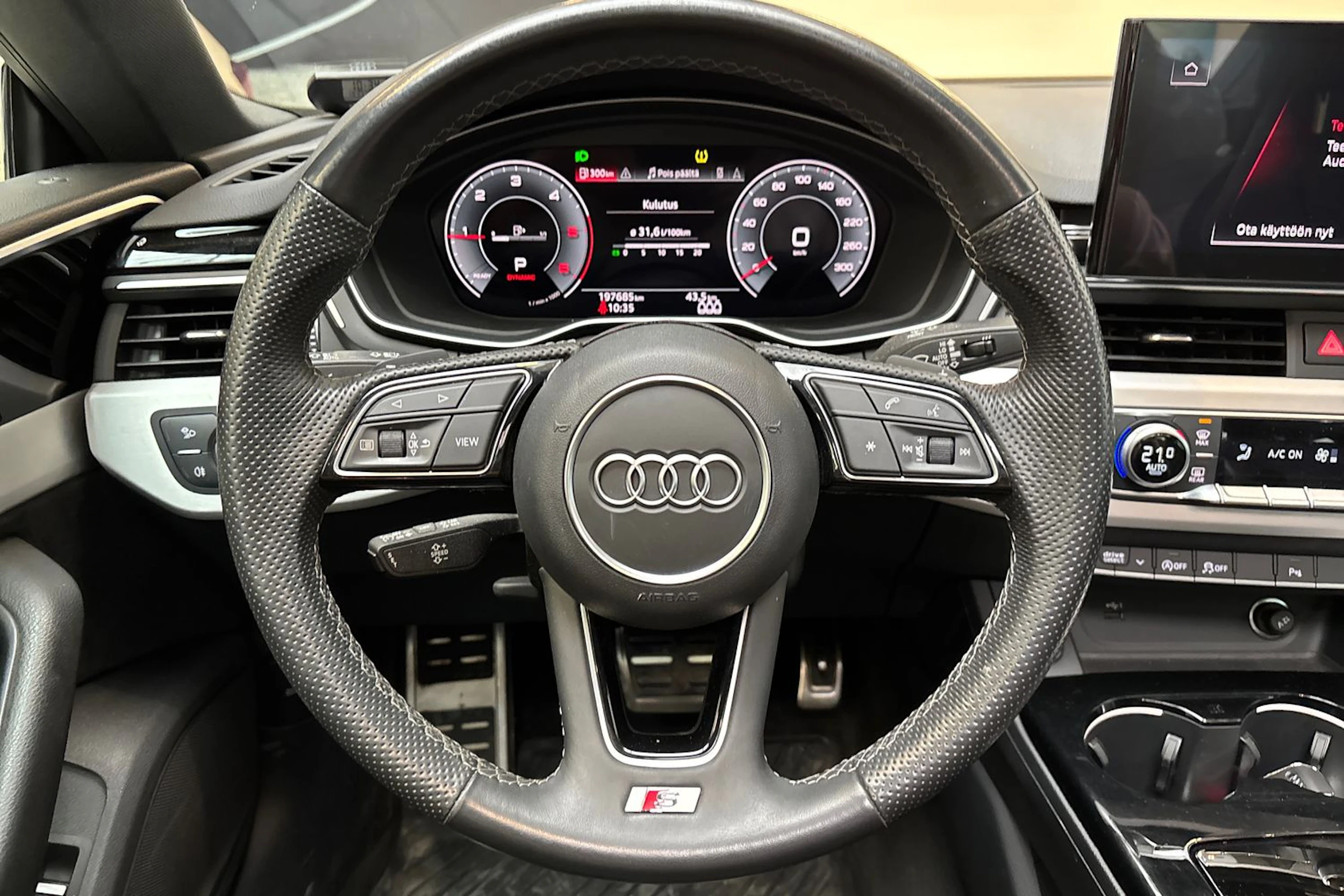 musta Audi A5 2022 kuva 22.