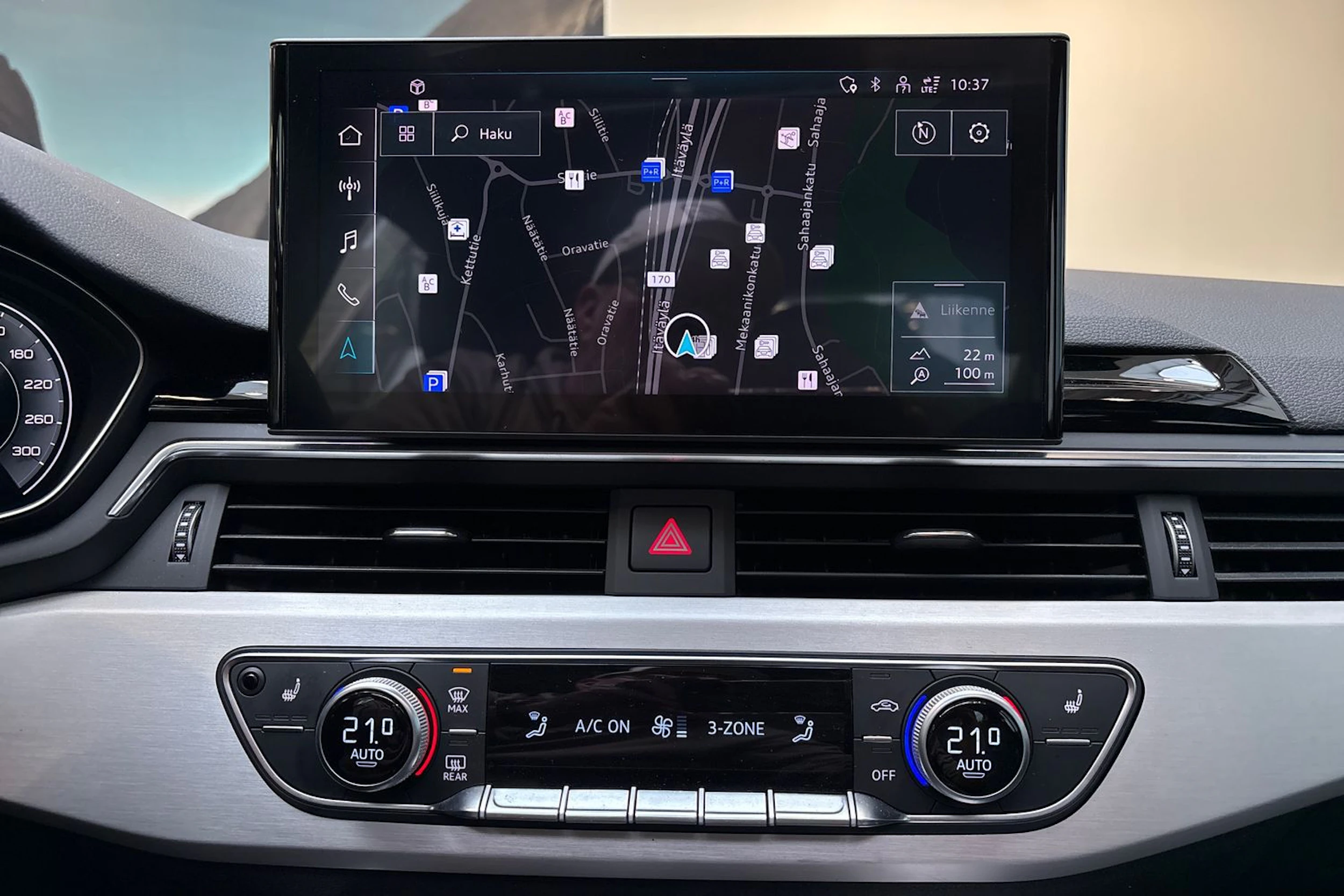 musta Audi A5 2022 kuva 25.