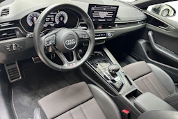 musta Audi A5 2022 kuva 8.
