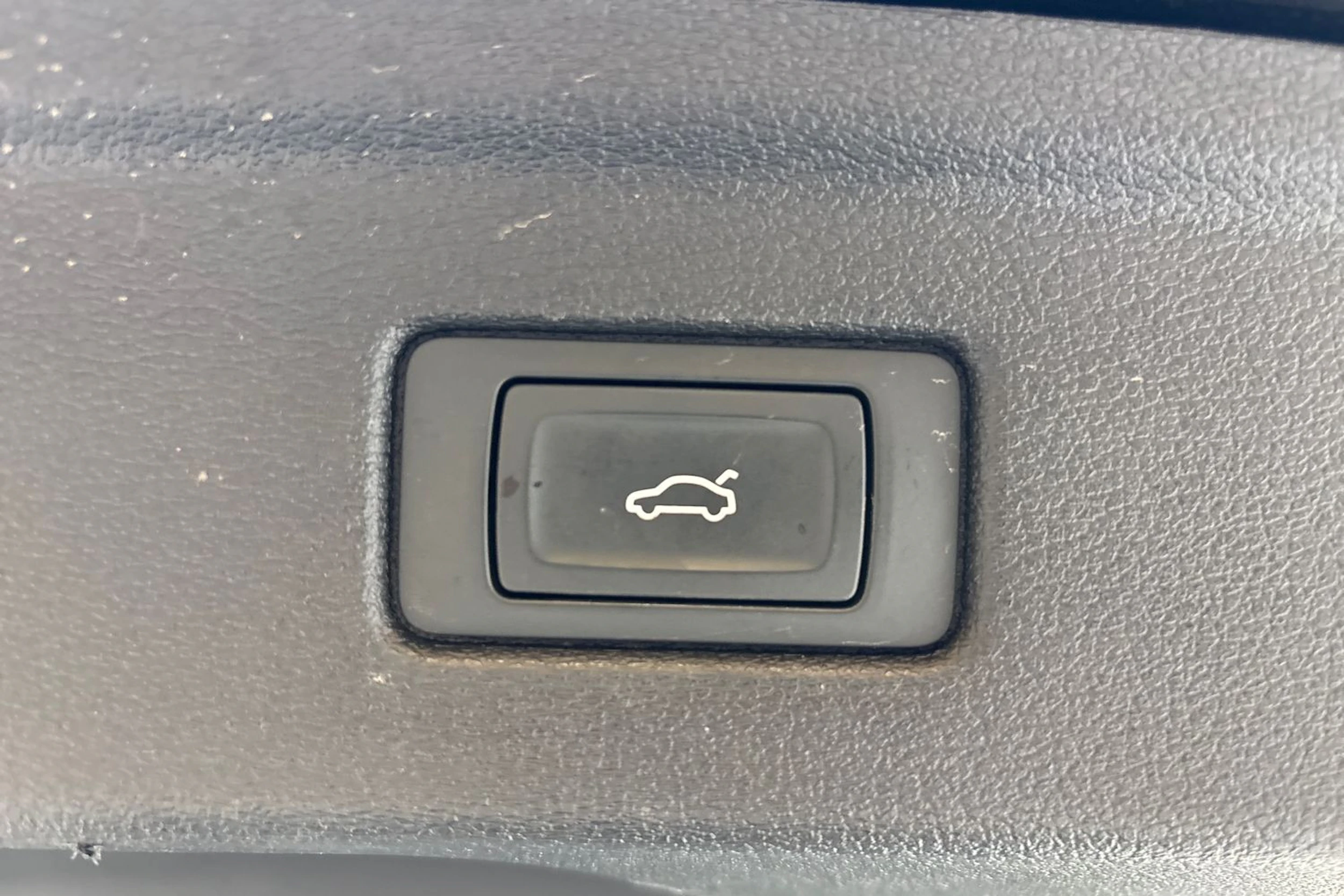 musta Audi A5 2022 kuva 17.