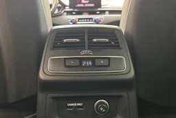 musta Audi A5 2022 kuva 19.