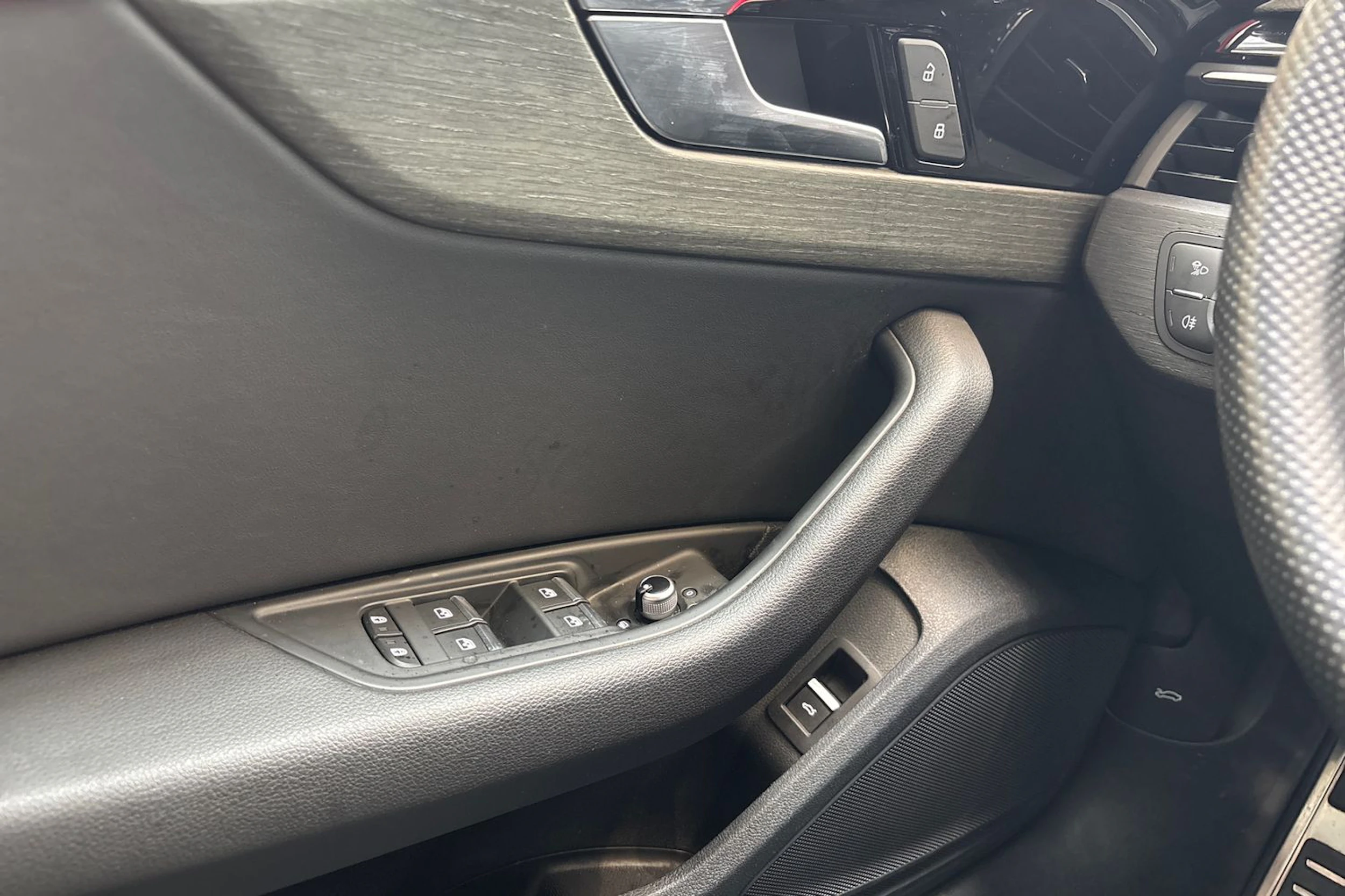 musta Audi A5 2022 kuva 20.