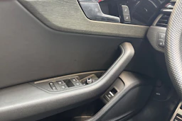 musta Audi A5 2022 kuva 20.