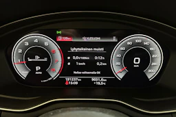 musta Audi A5 2022 kuva 23.
