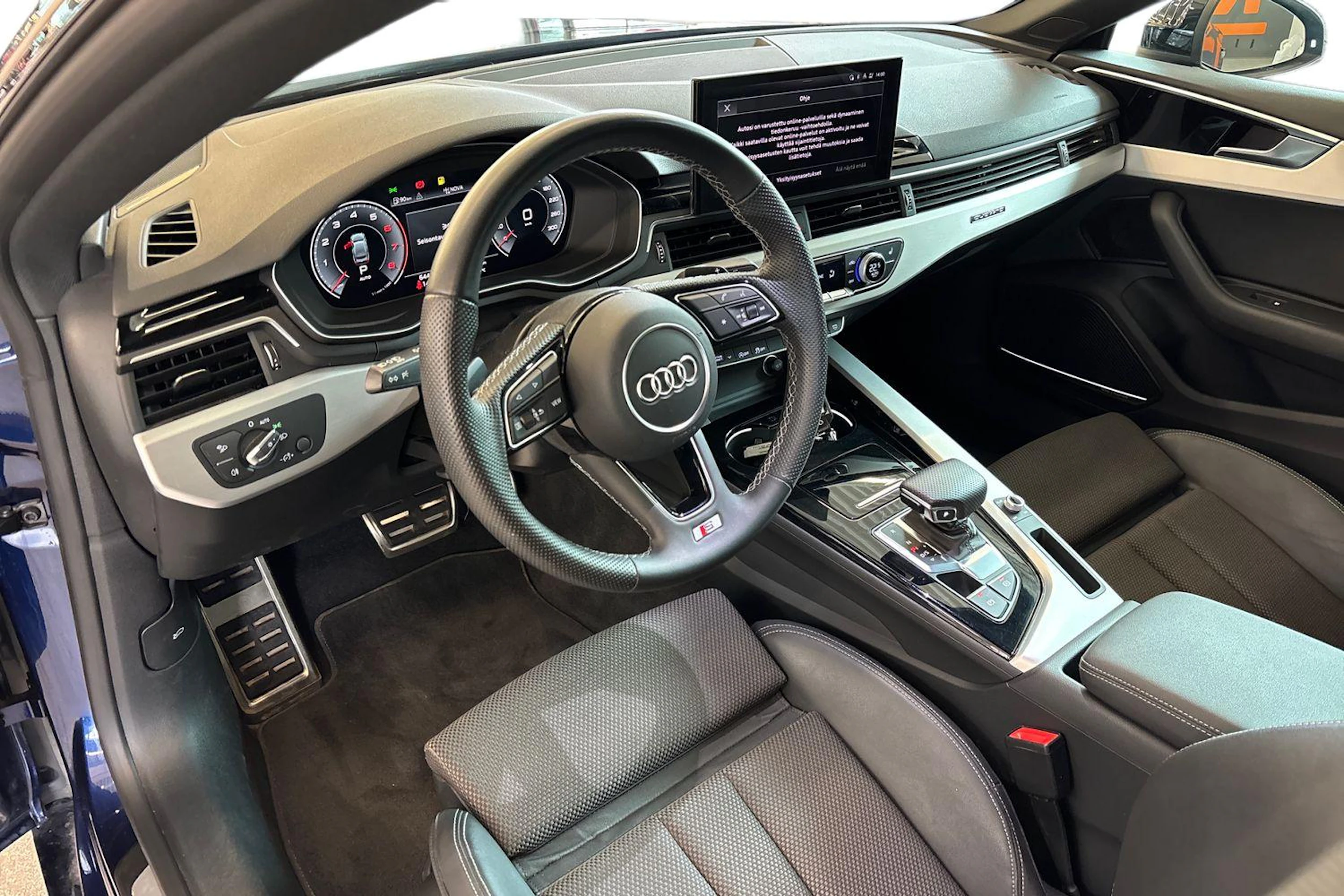 Sininen Audi A5 2022 kuva 8.