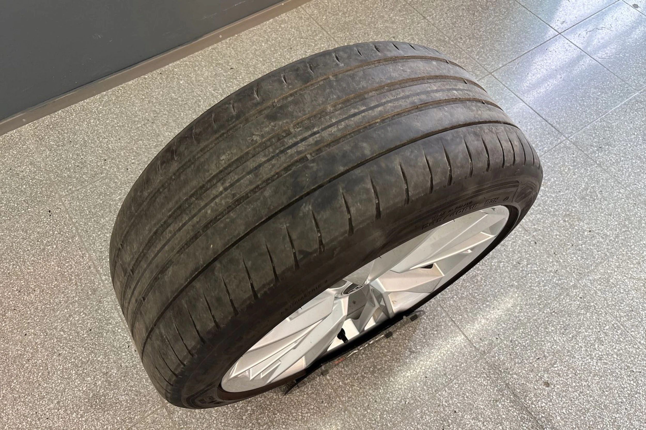 Sininen Audi A5 2022 kuva 16.