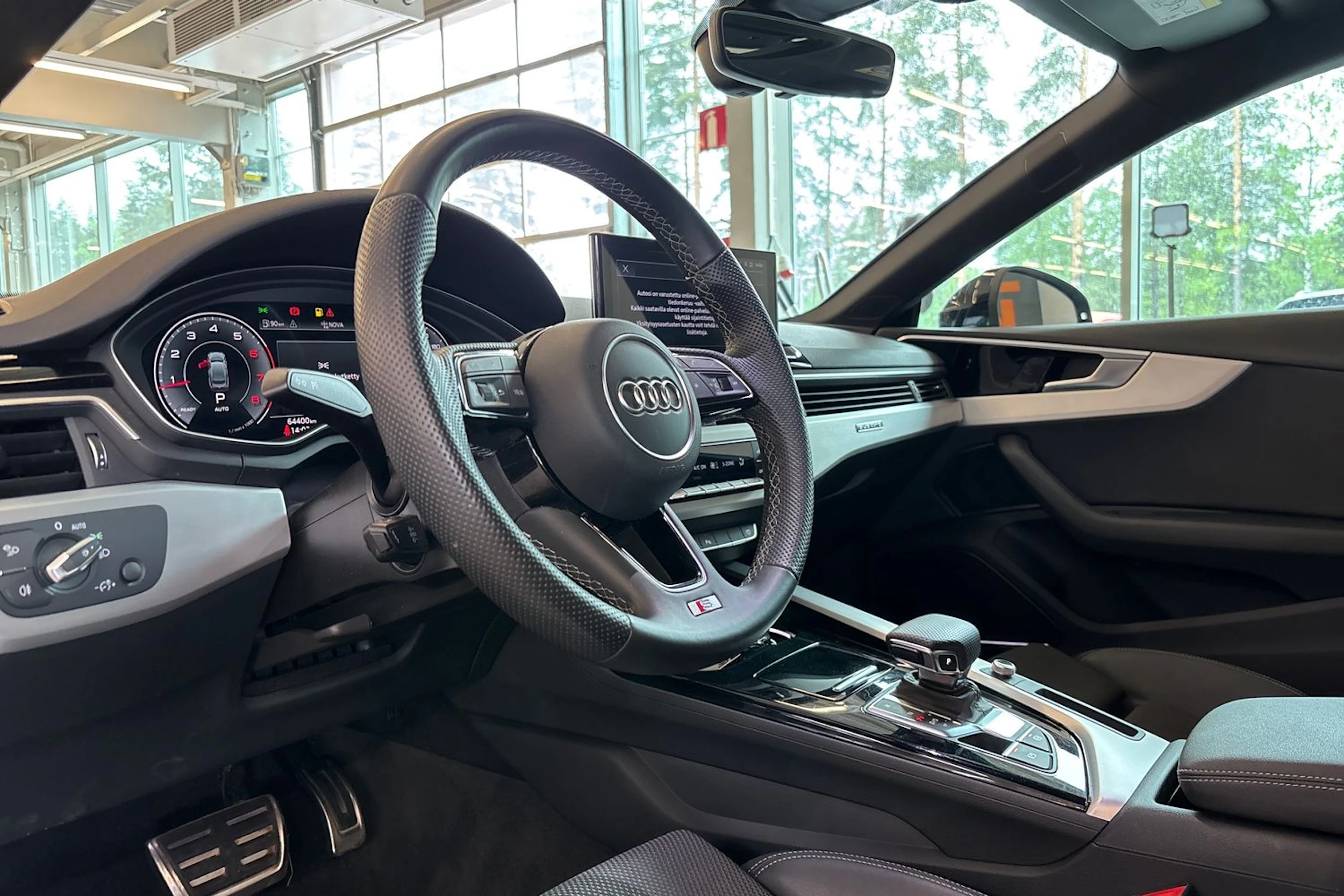 Sininen Audi A5 2022 kuva 18.