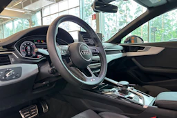 Sininen Audi A5 2022 kuva 18.