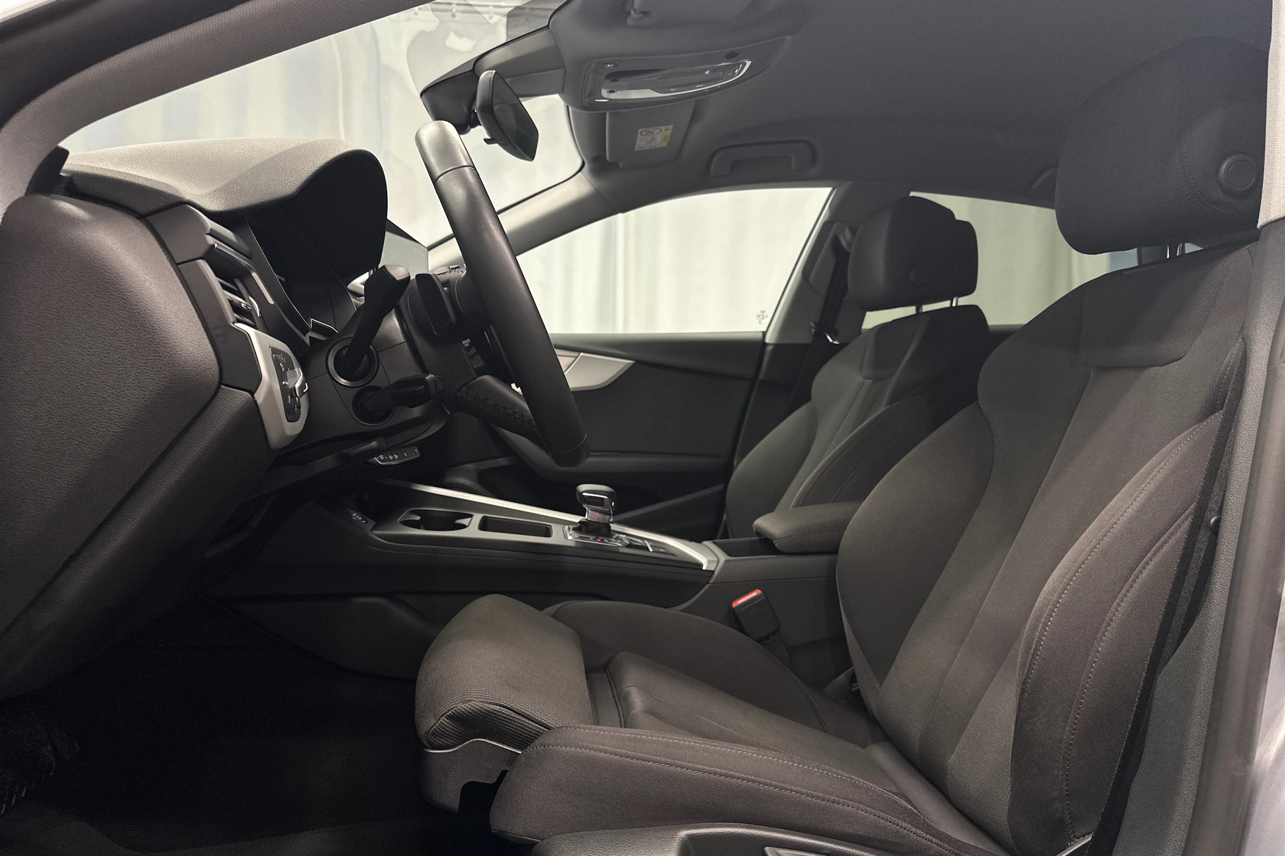 harmaa Audi A5 2023 kuva 14.
