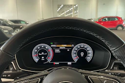 sininen Audi A5 2023 kuva 16.