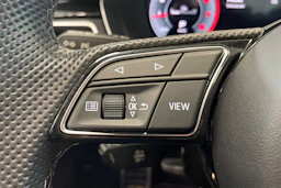 sininen Audi A5 2023 kuva 18.