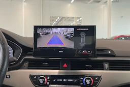sininen Audi A5 2023 kuva 27.