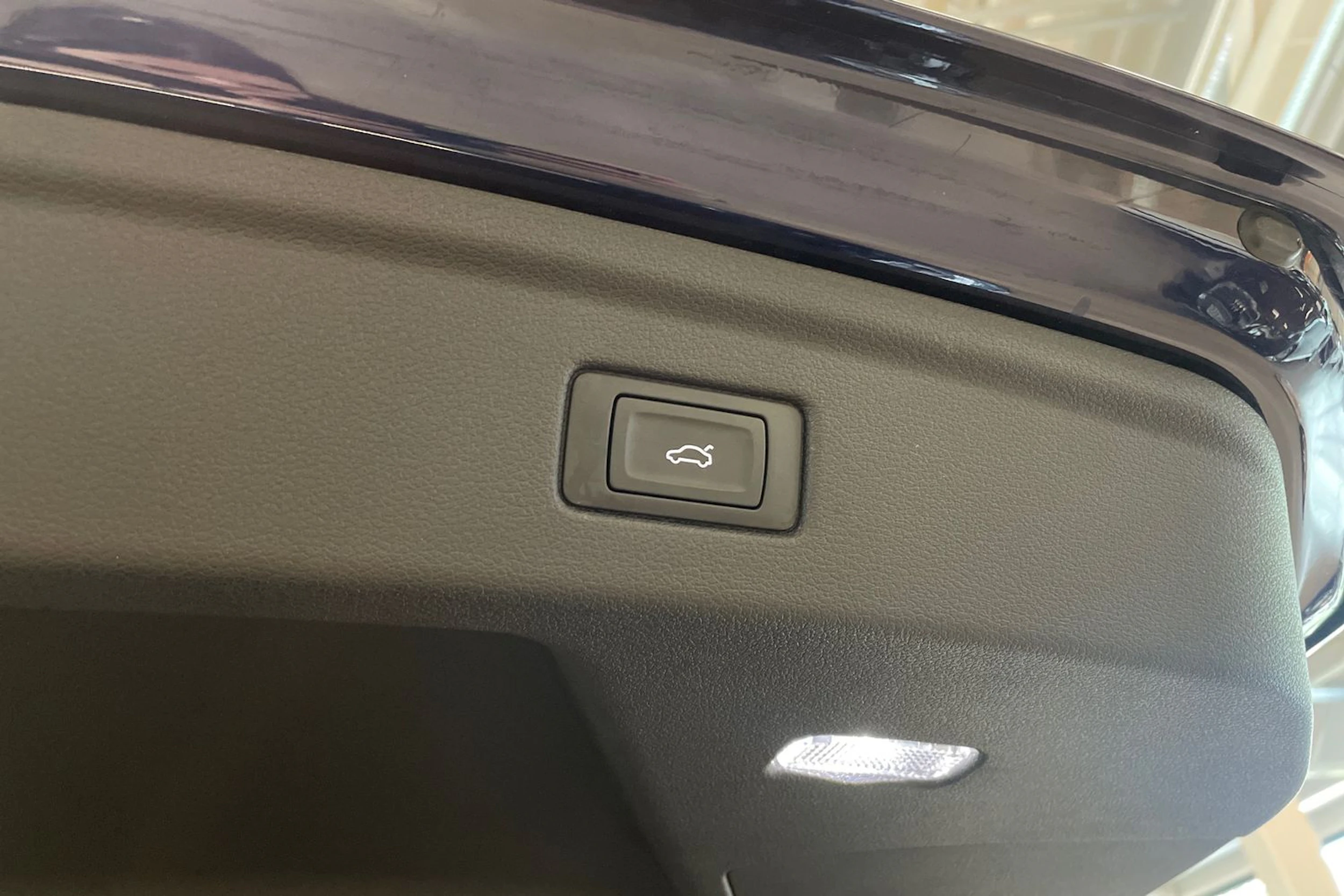 sininen Audi A5 2023 kuva 32.