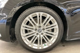 Musta Audi A5 2023 kuva 11.