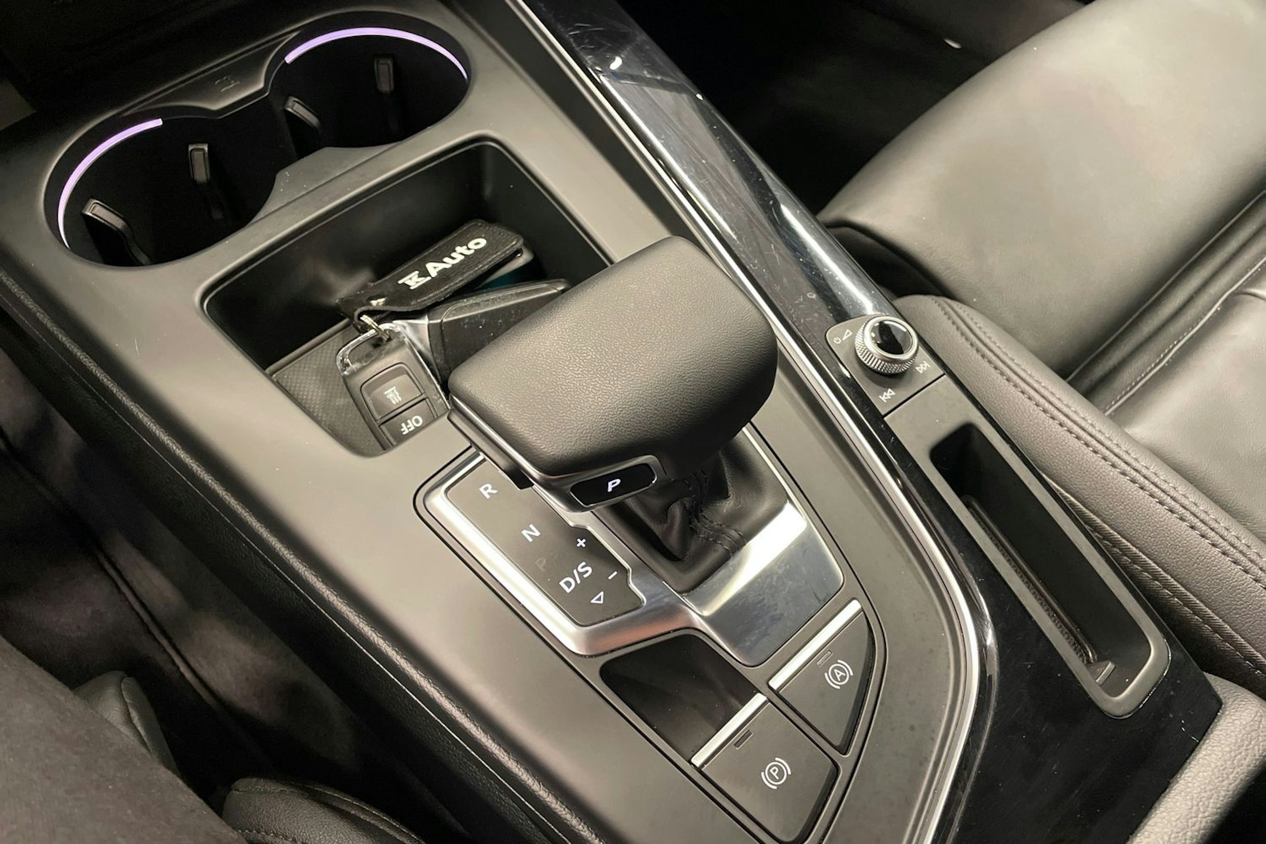 Musta Audi A5 2023 kuva 16.