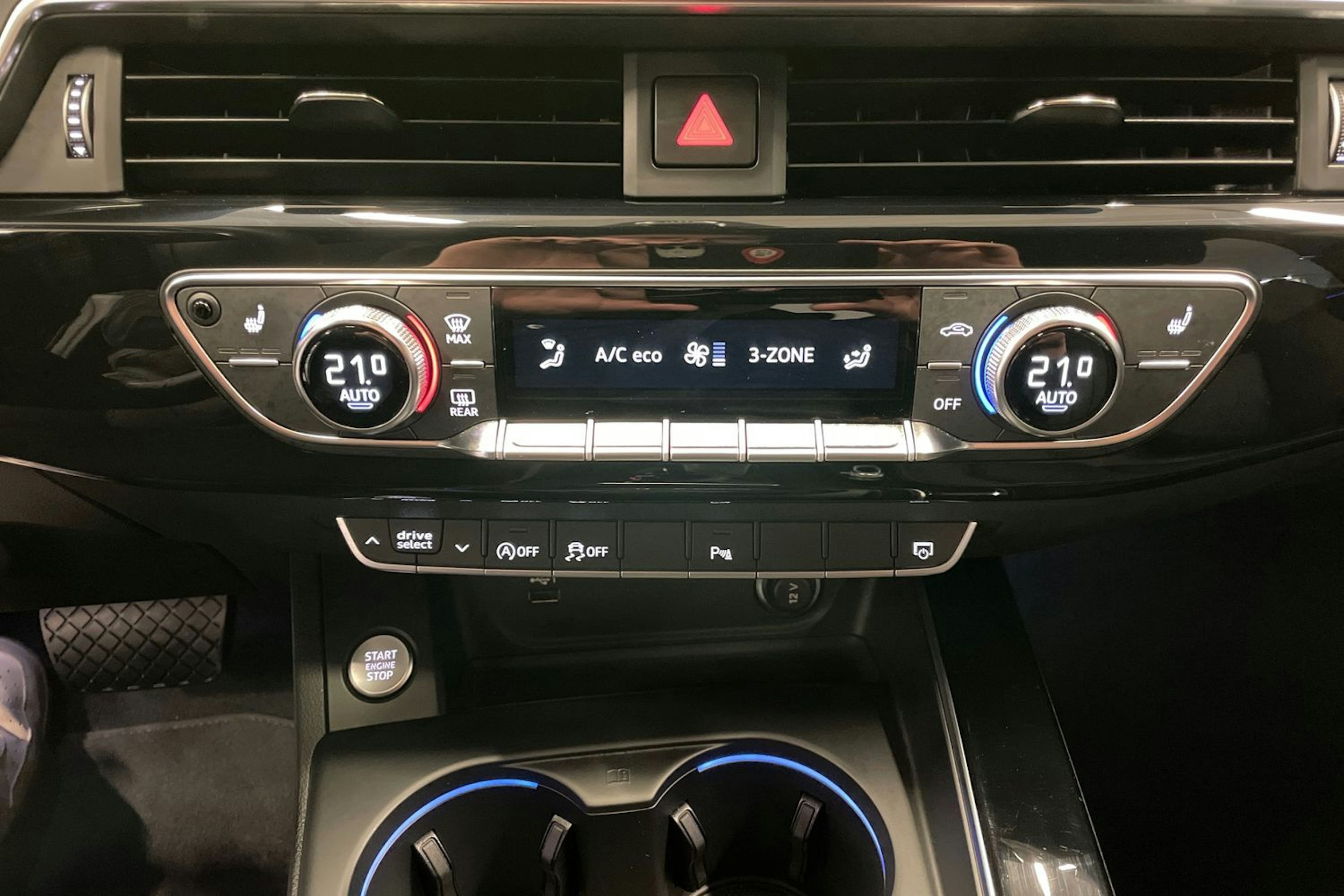 Musta Audi A5 2023 kuva 17.