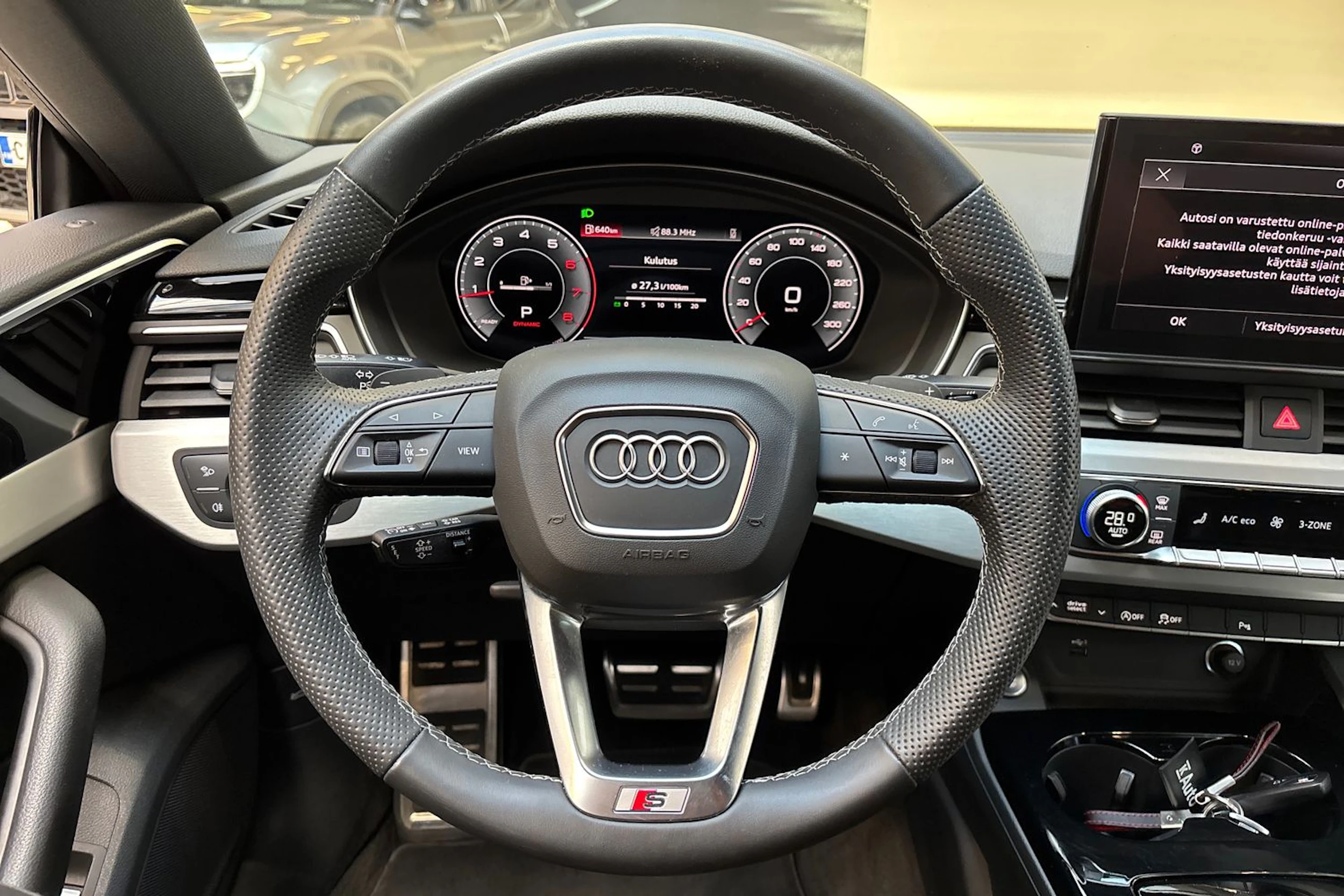 musta Audi A5 2023 kuva 17.