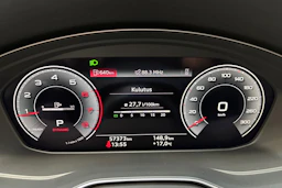 musta Audi A5 2023 kuva 18.