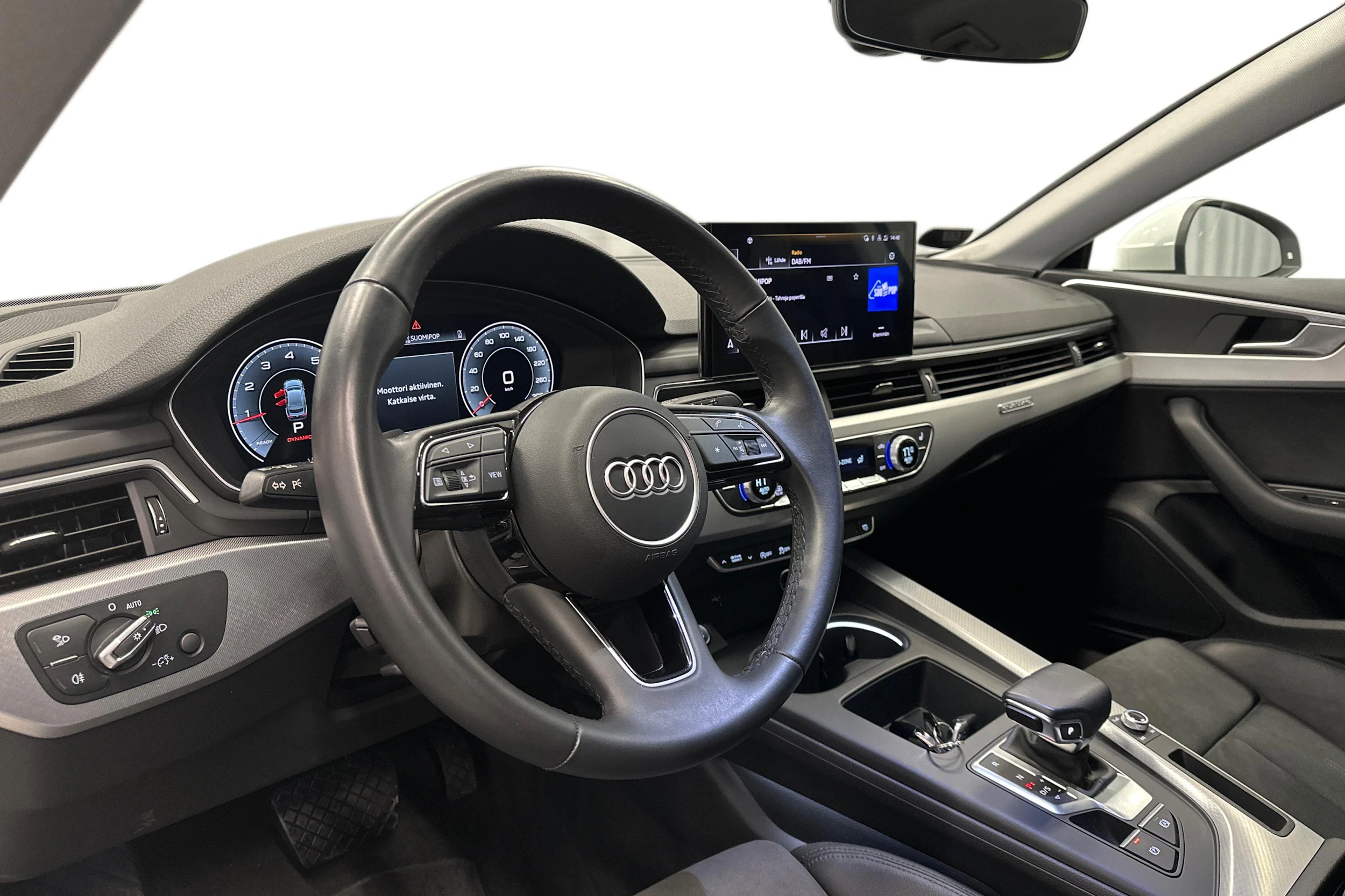 valkoinen Audi A5 2023 kuva 8.