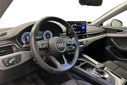 valkoinen Audi A5 2023 kuva 8.