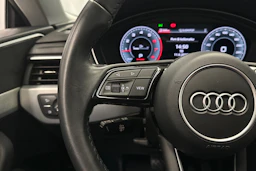 valkoinen Audi A5 2023 kuva 15.