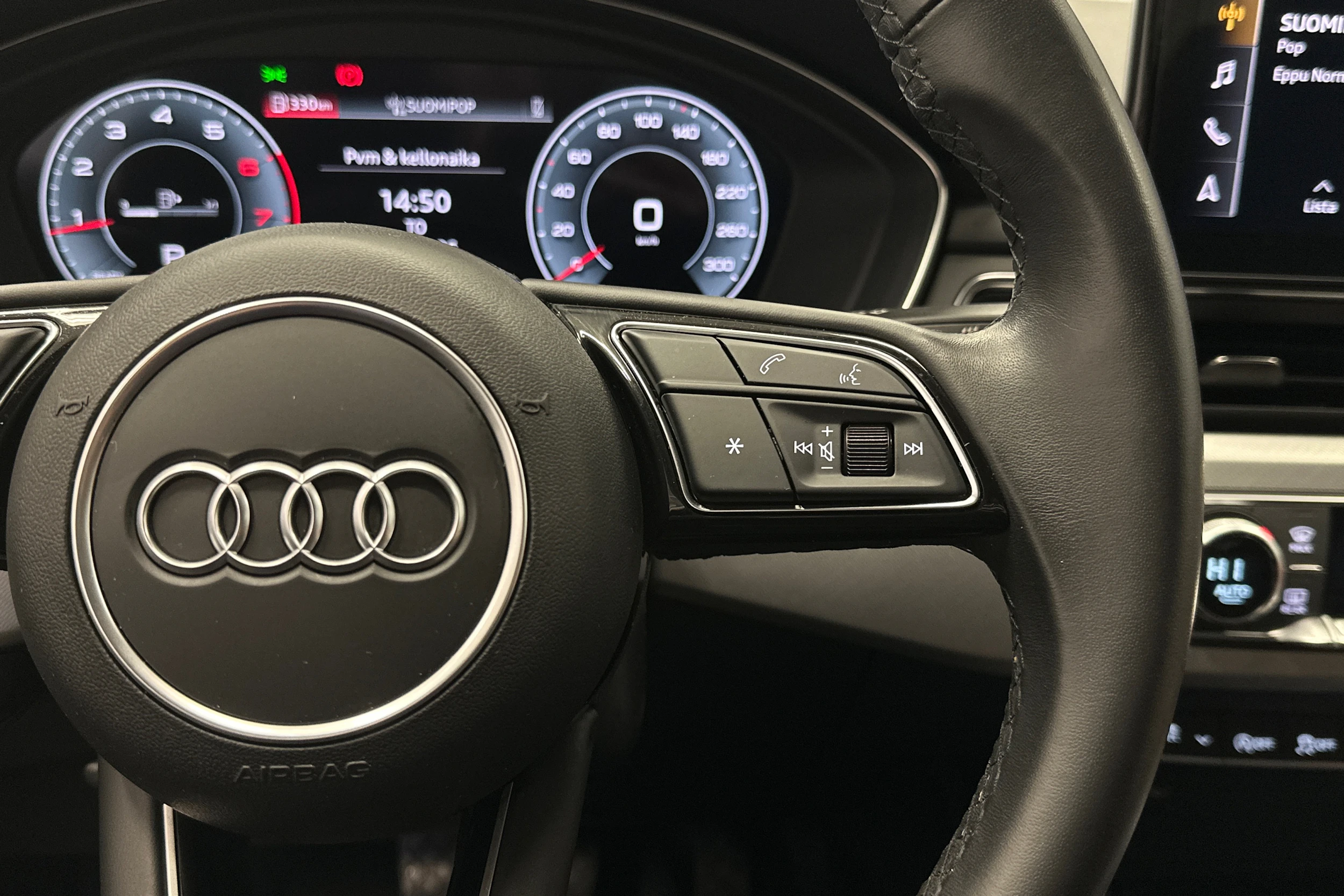 valkoinen Audi A5 2023 kuva 16.