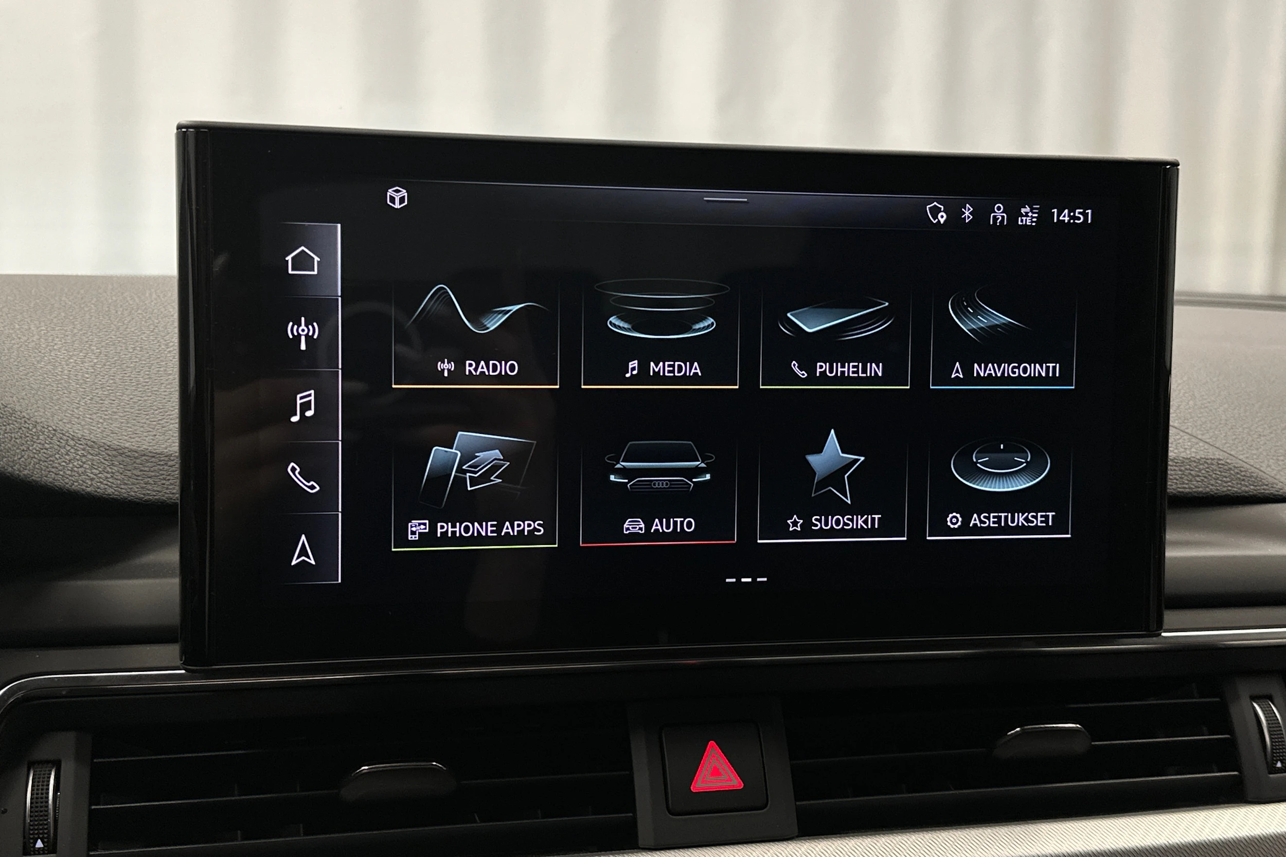 valkoinen Audi A5 2023 kuva 21.