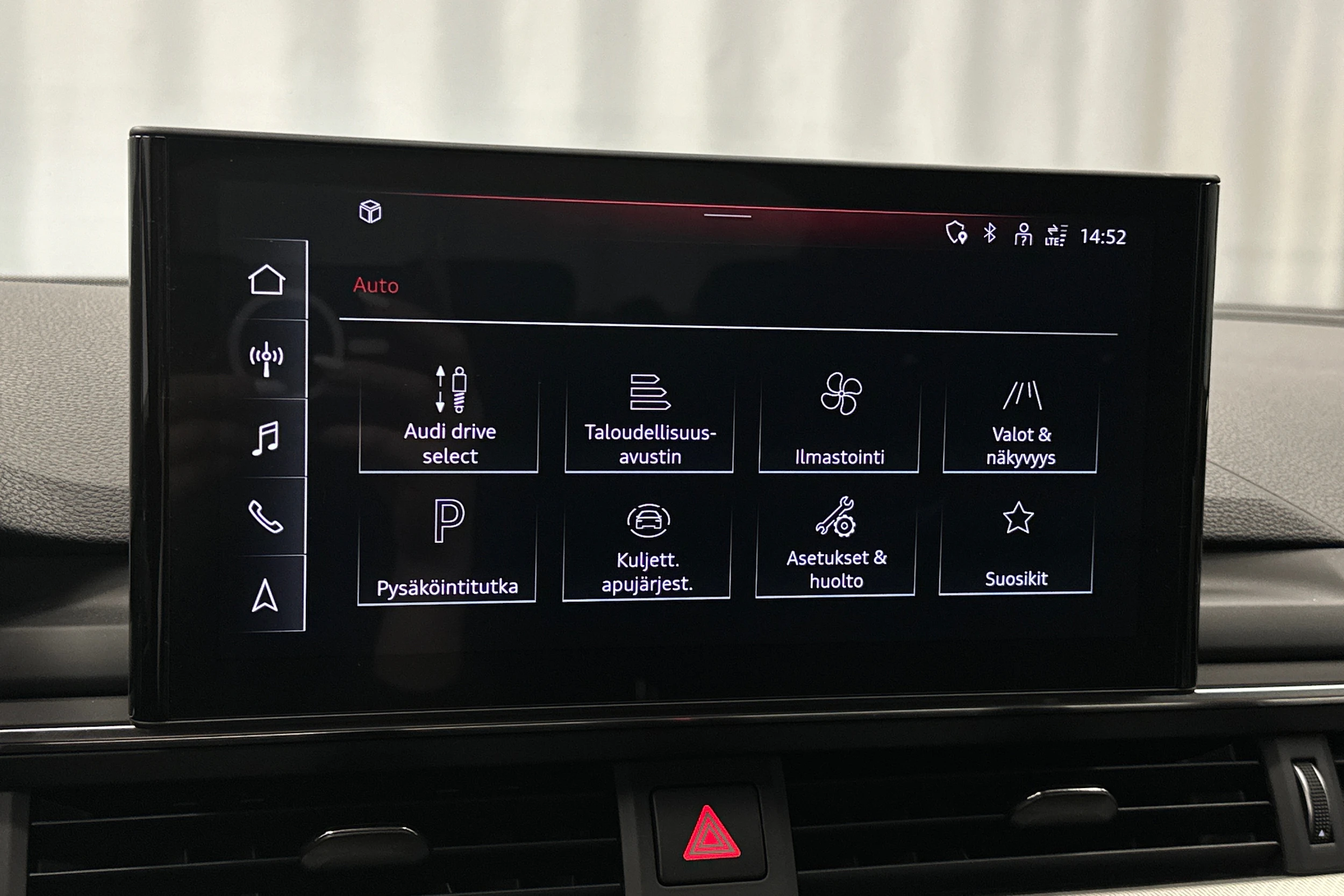 valkoinen Audi A5 2023 kuva 27.