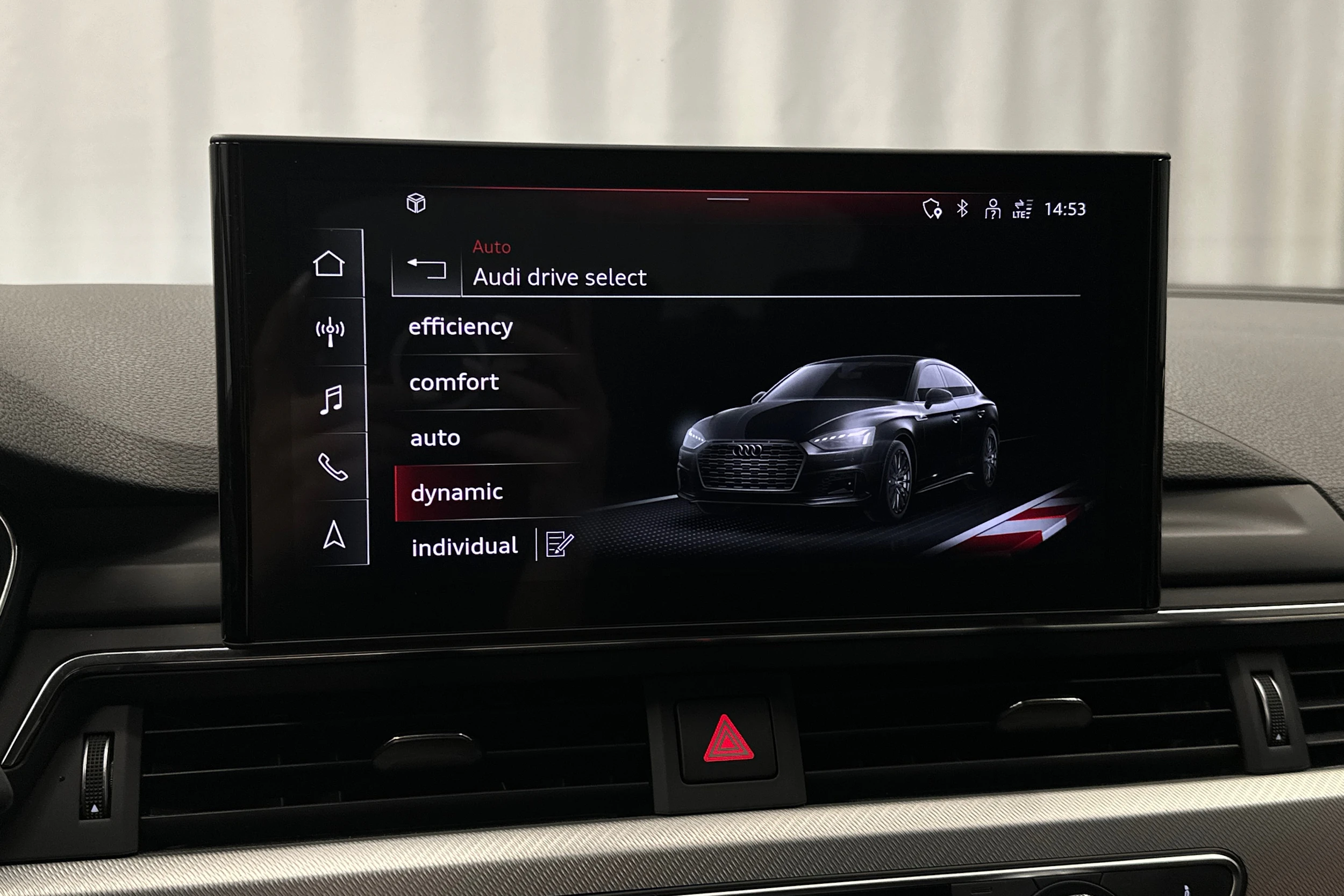 valkoinen Audi A5 2023 kuva 28.