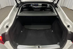 valkoinen Audi A5 2023 kuva 37.