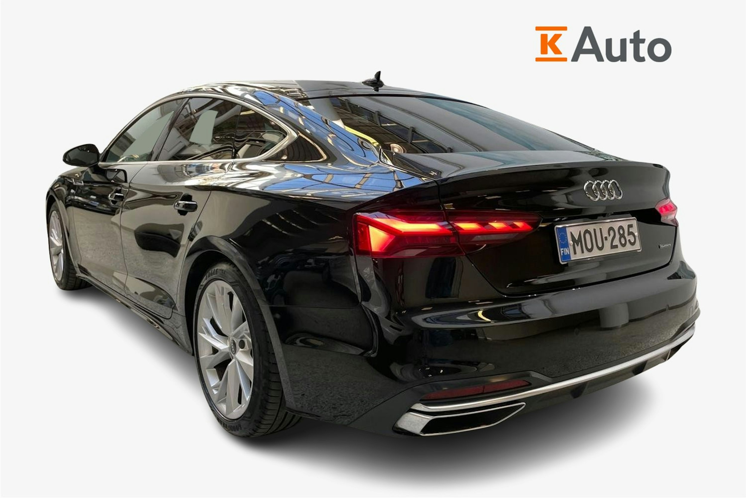 musta Audi A5 2023 kuva 2.