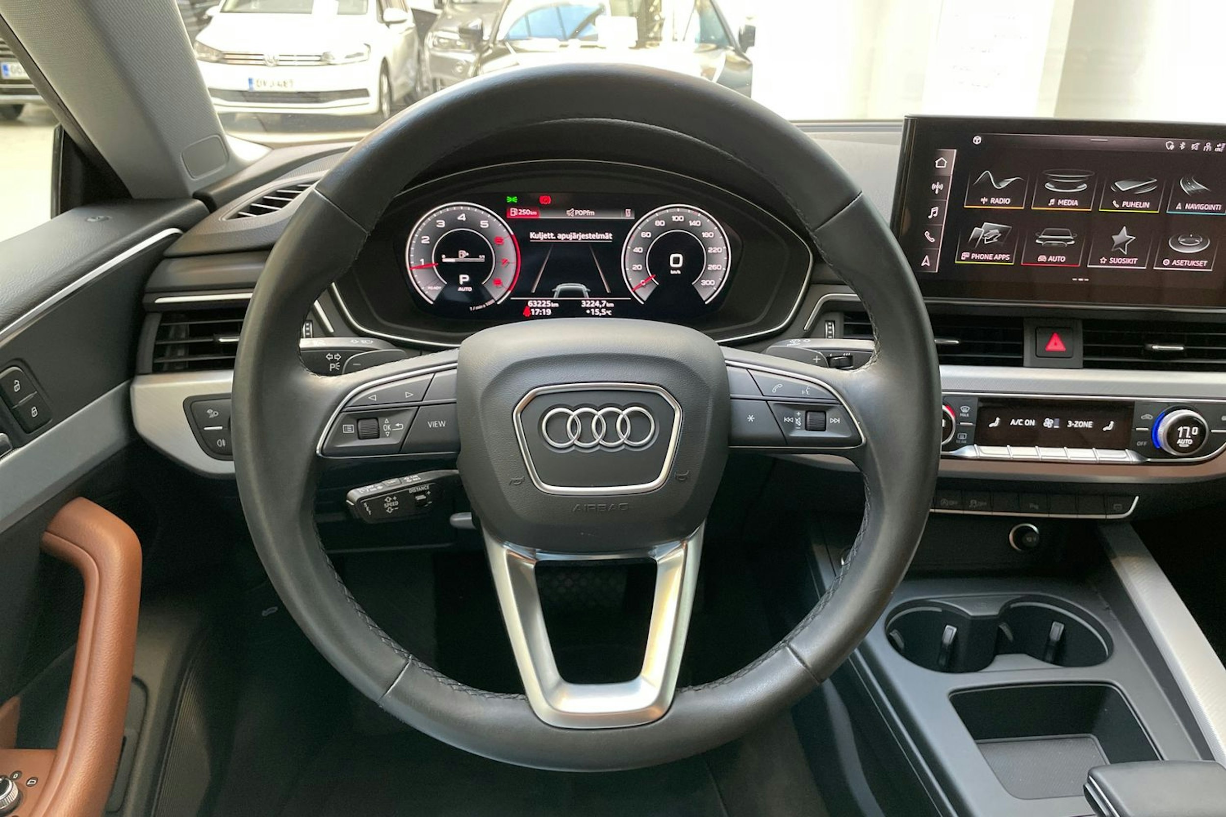 musta Audi A5 2023 kuva 26.