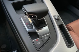 musta Audi A5 2023 kuva 32.