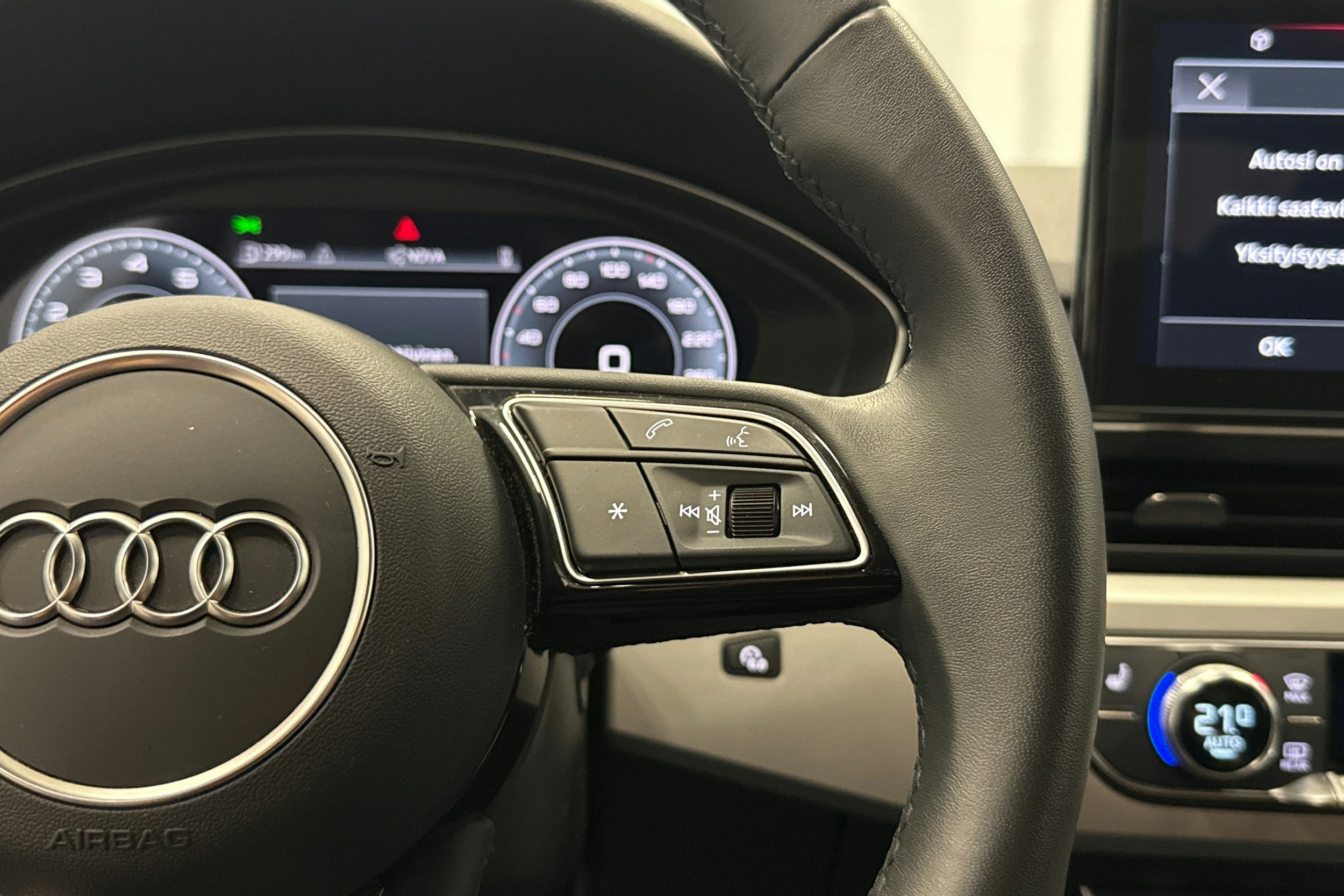 harmaa Audi A5 2024 kuva 16.