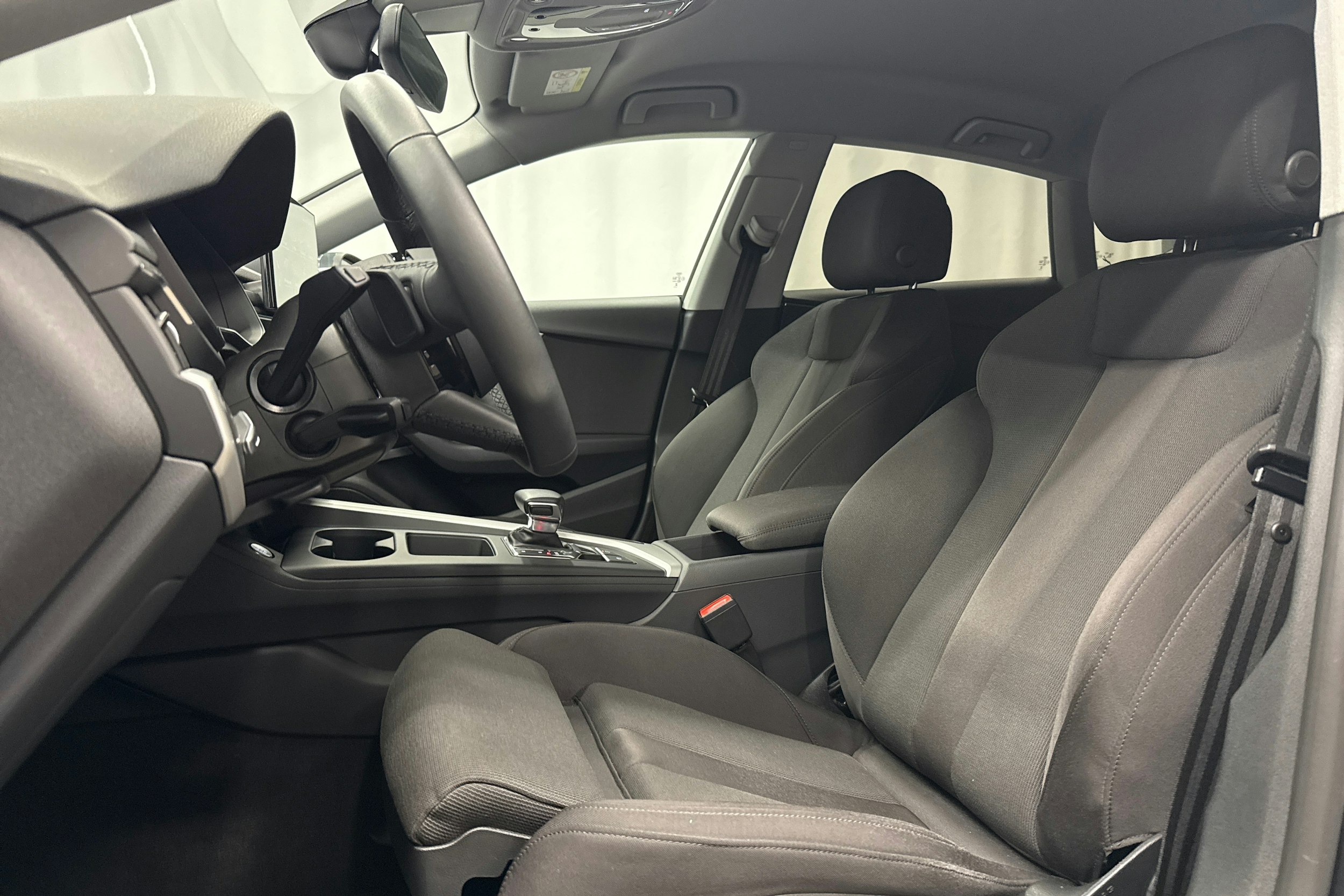 harmaa Audi A5 2024 kuva 23.