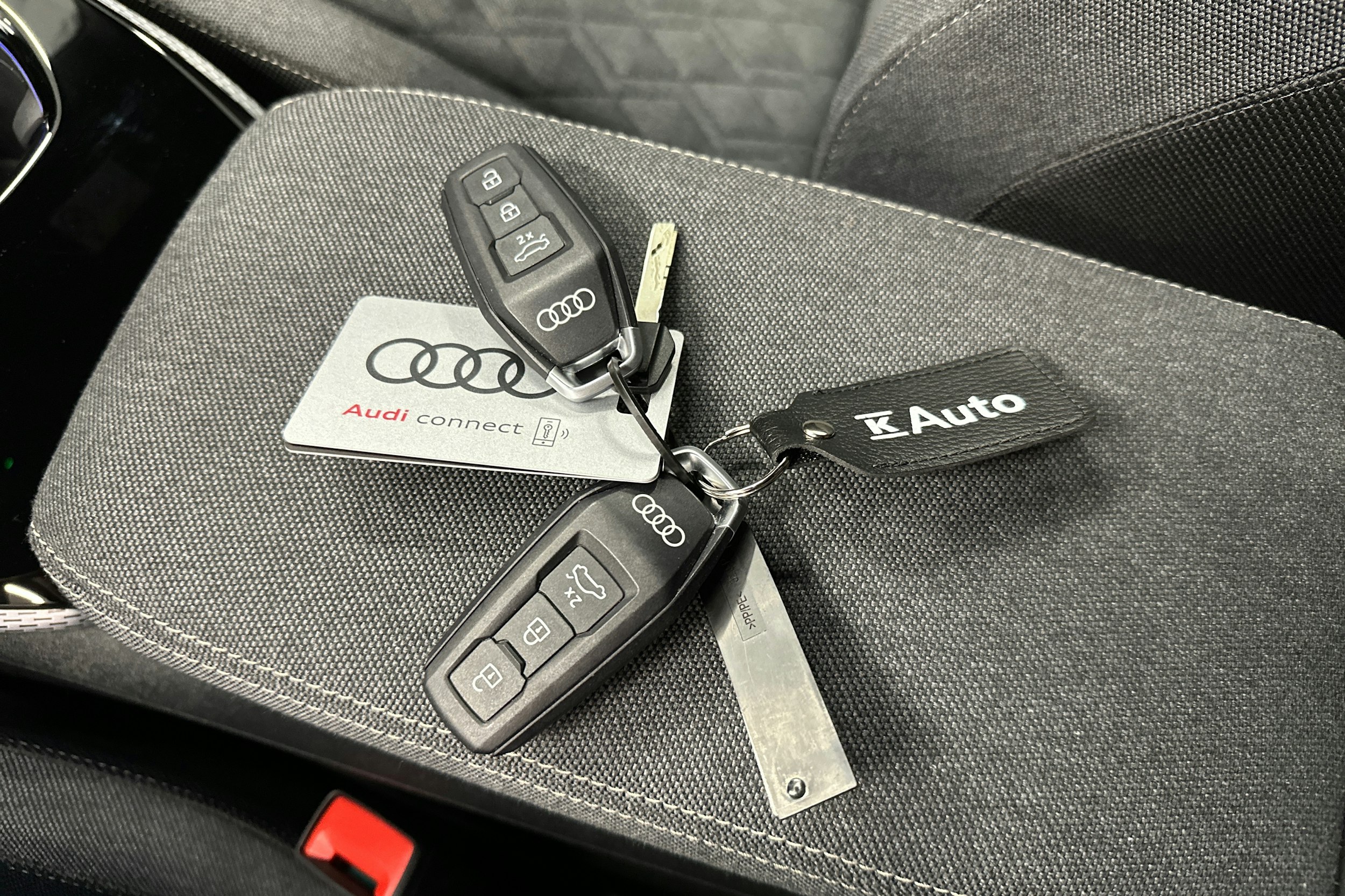 valkoinen Audi A5 2025 kuva 42.