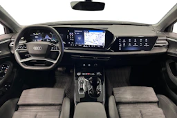 sininen Audi A5 2025 kuva 7.