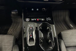 sininen Audi A5 2025 kuva 27.