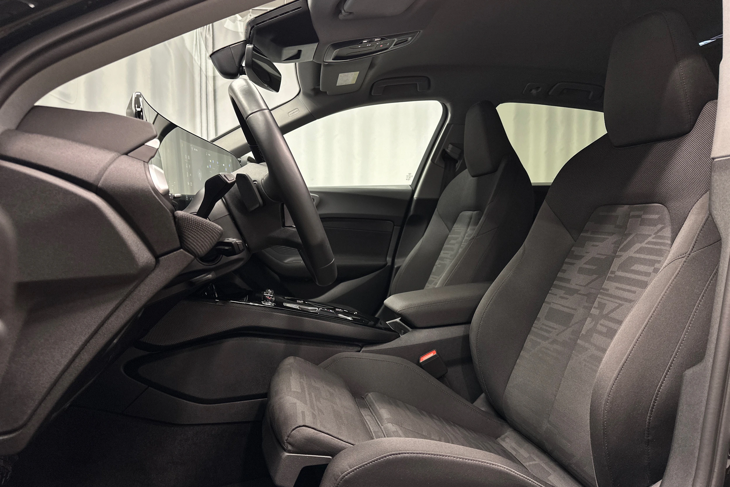 musta Audi A5 2025 kuva 14.