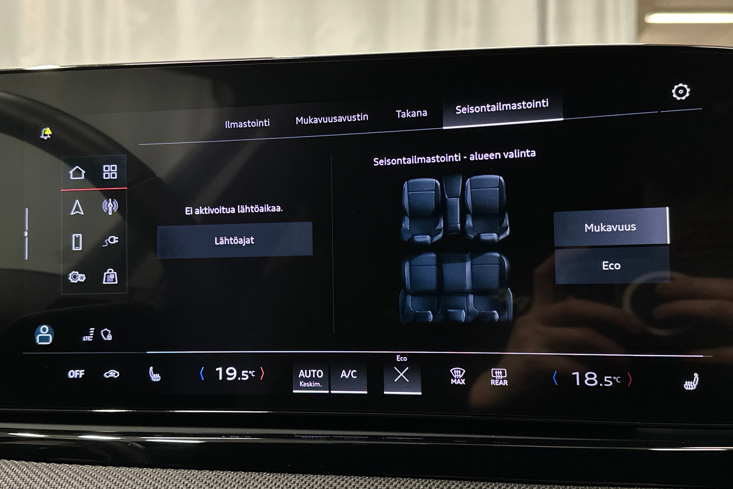 musta Audi A5 2025 kuva 28.