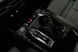 musta Audi A5 2025 kuva 38.