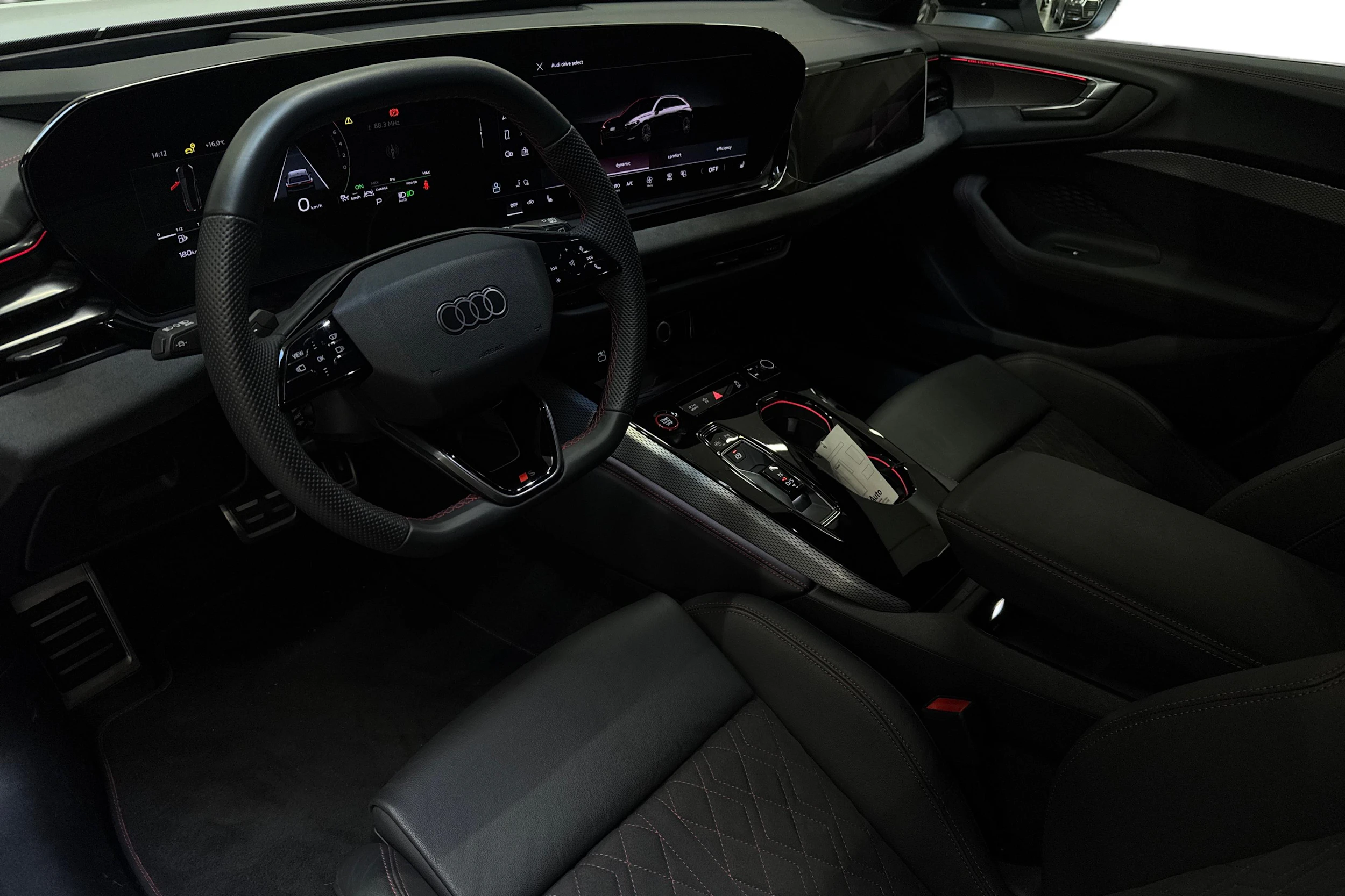 valkoinen Audi A5 2025 kuva 6.