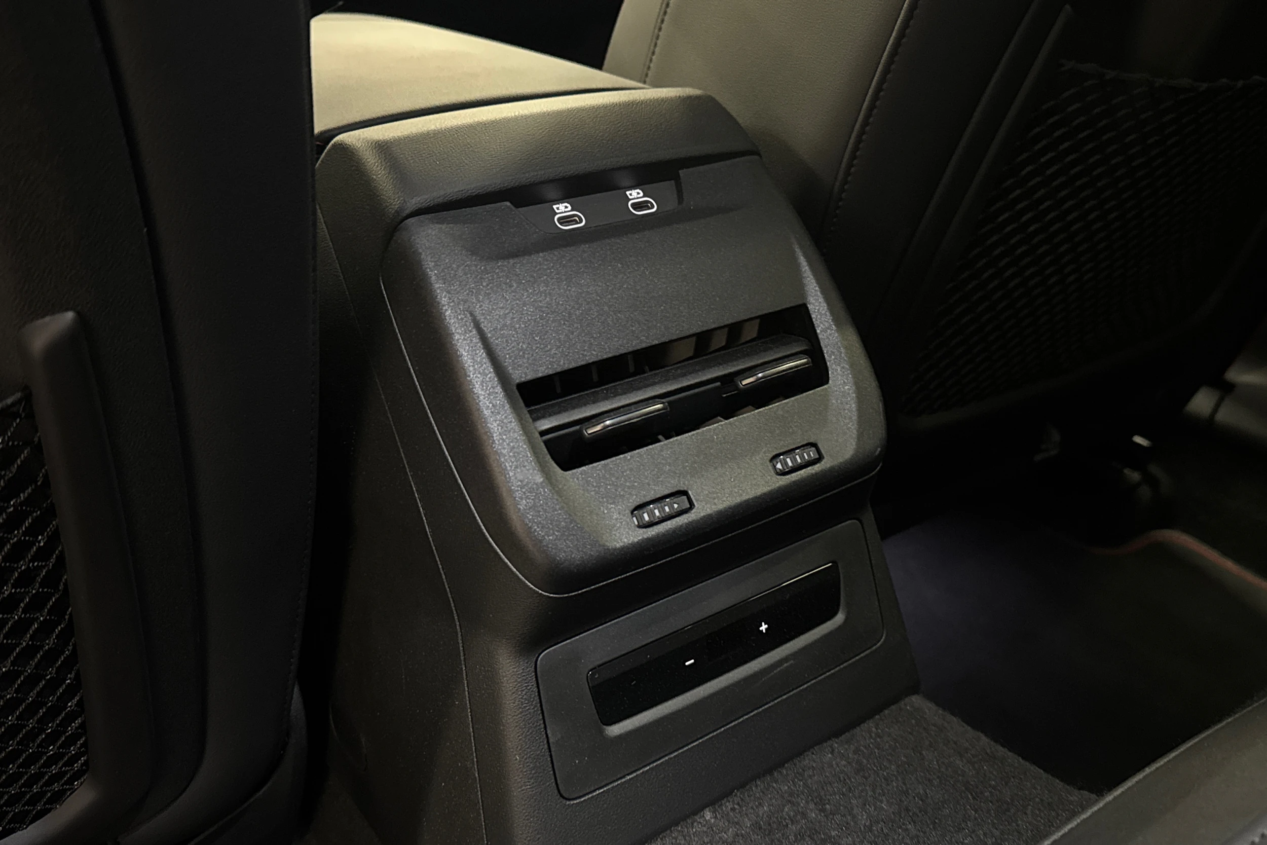 valkoinen Audi A5 2025 kuva 16.