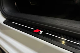 valkoinen Audi A5 2025 kuva 19.