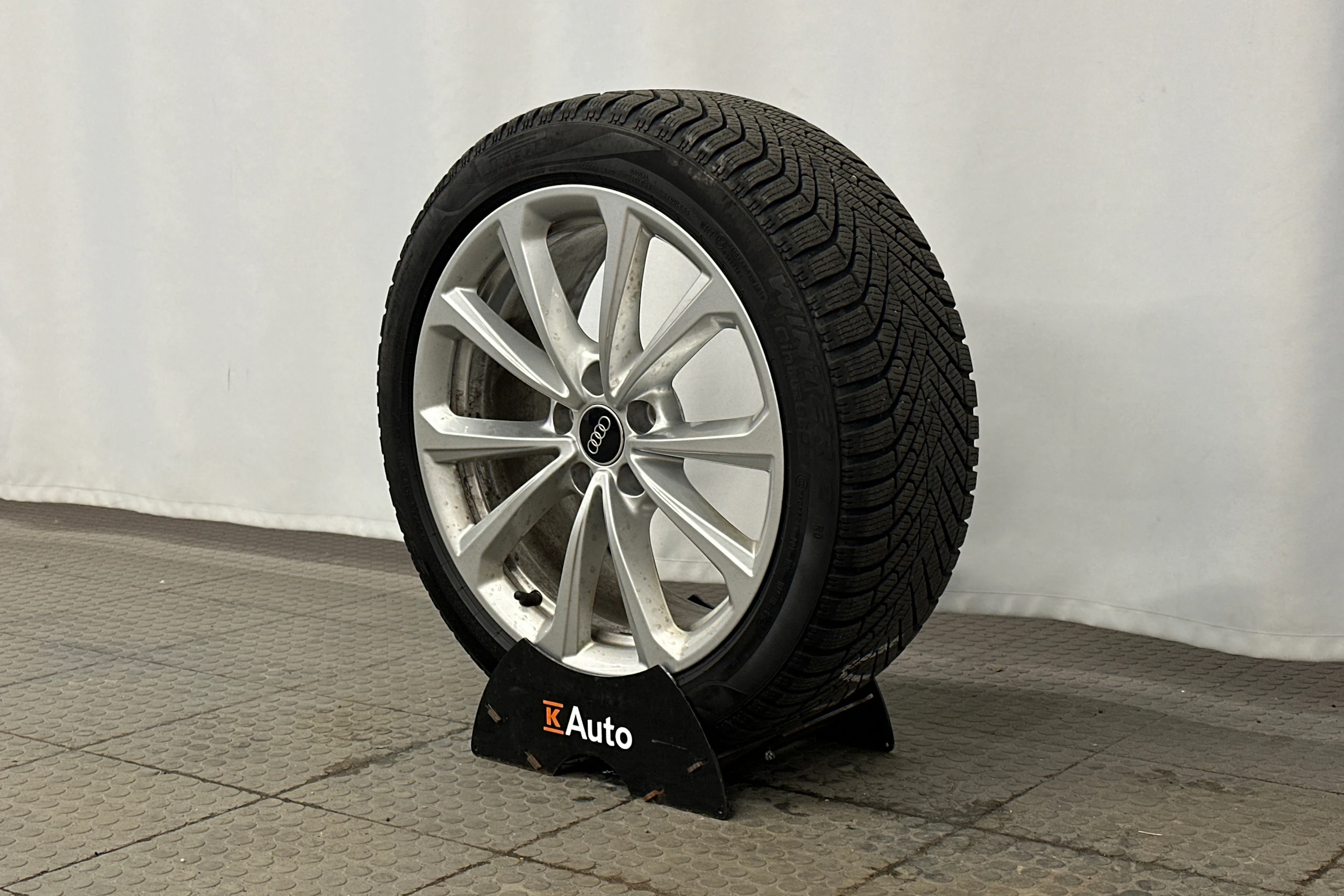 musta Audi A5 2025 kuva 10.