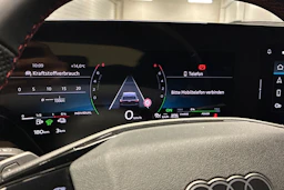 sininen Audi A5 2025 kuva 12.