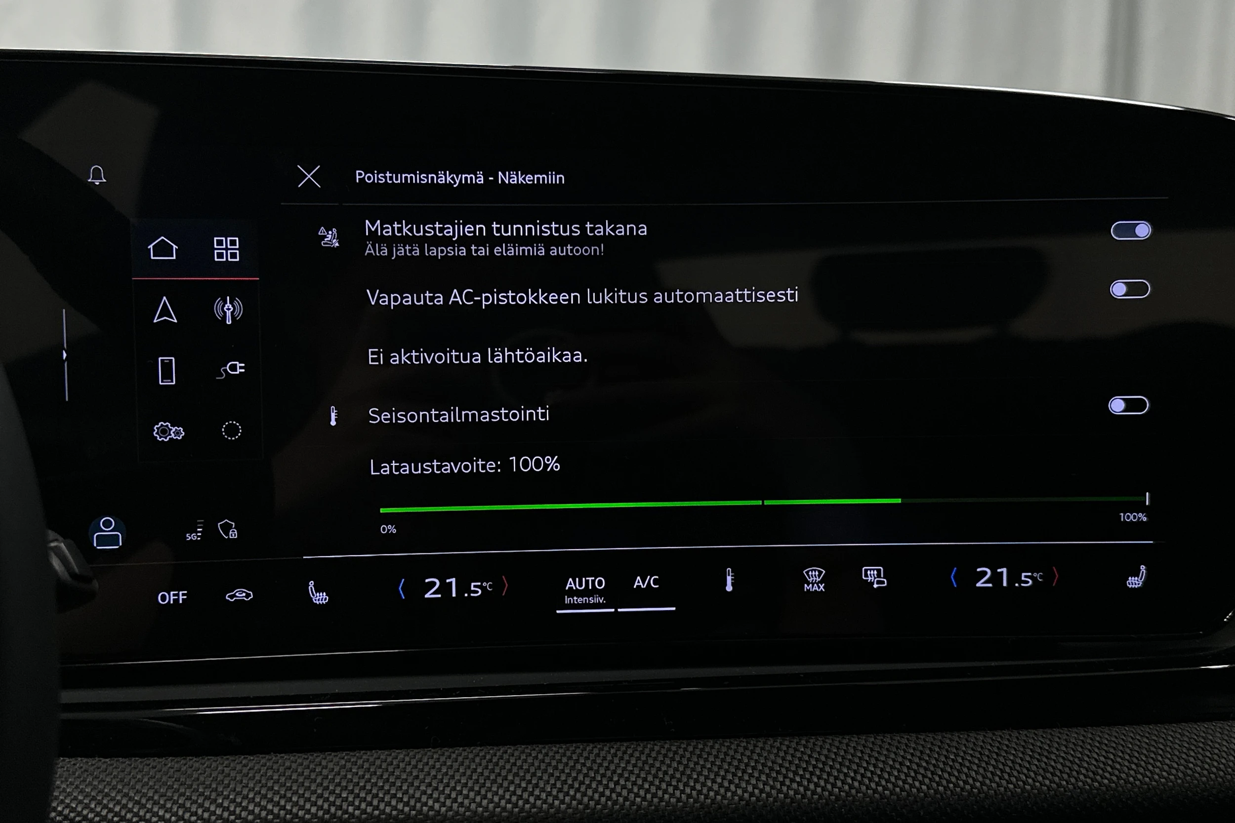 sininen Audi A5 2025 kuva 35.