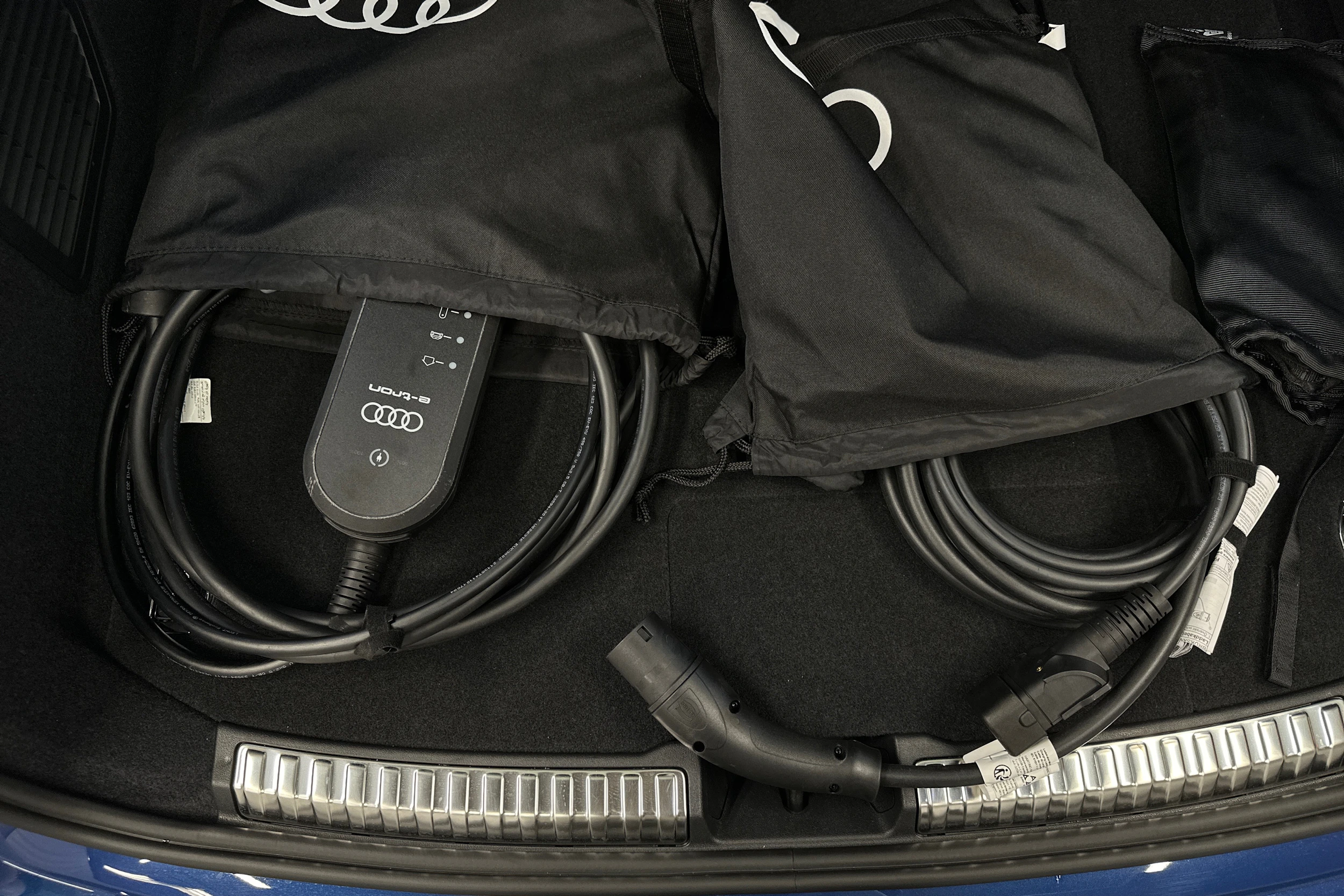 sininen Audi A5 2025 kuva 38.