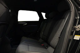 musta Audi A5 2025 kuva 8.